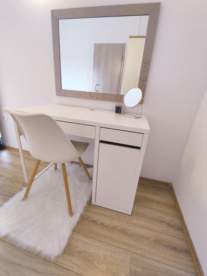 Three Lions Number 2 Apartment Pula